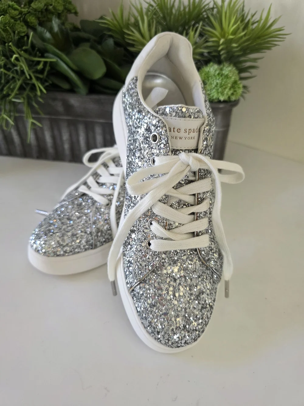 Kate Spade NY Lift Sneakers Silver Glitter Size 9 Sparkle Fashion Sneakers